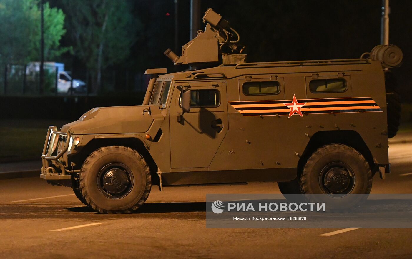 Передислокация военной техники в Москву для участия в параде Победы