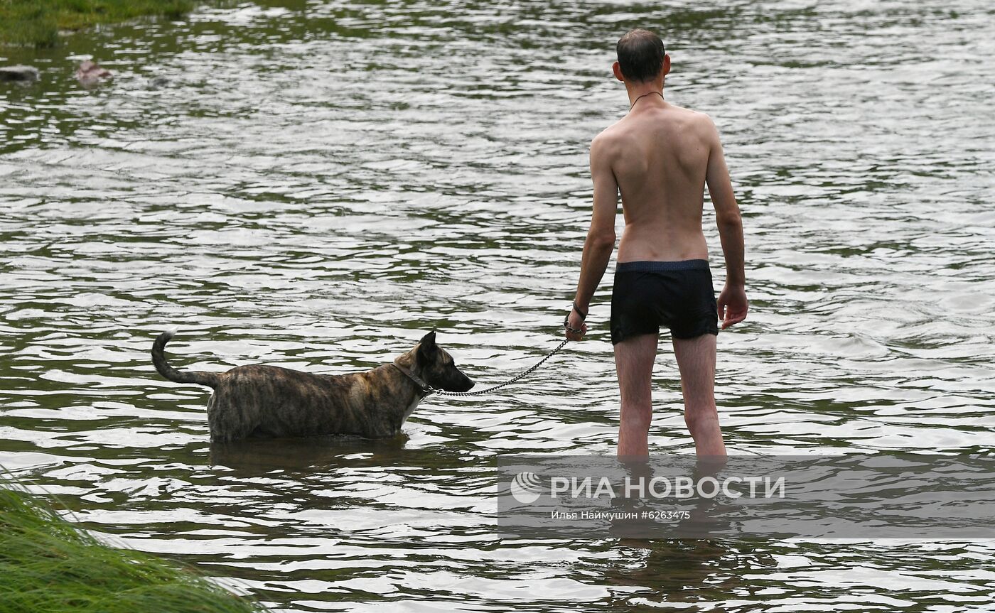 Летний отдых жителей Красноярска во время режима самоизоляции