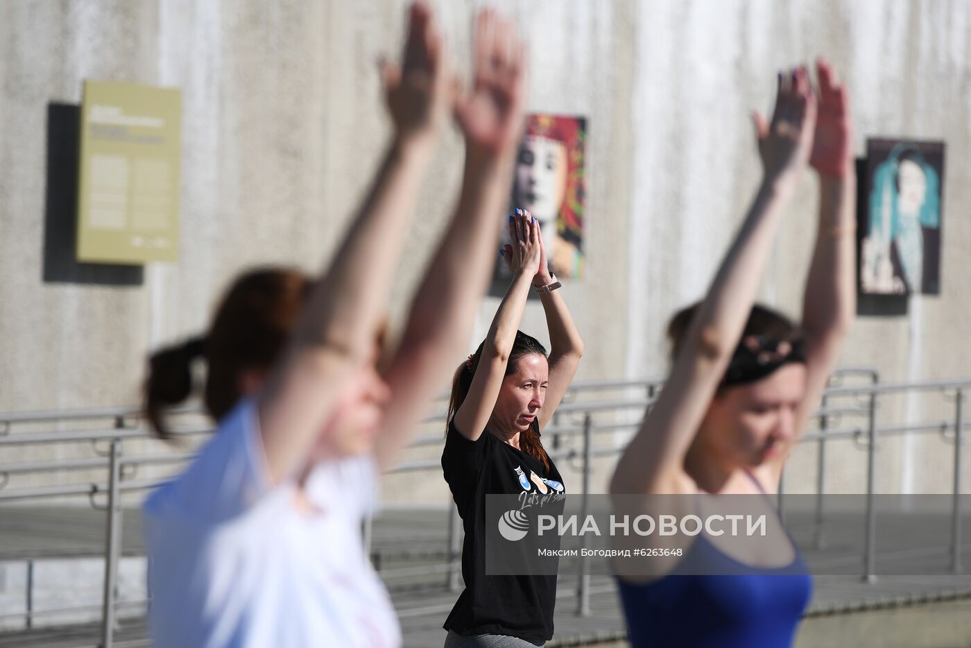 Возобновление тренировок по йоге на набережной озера Кабан в Казани