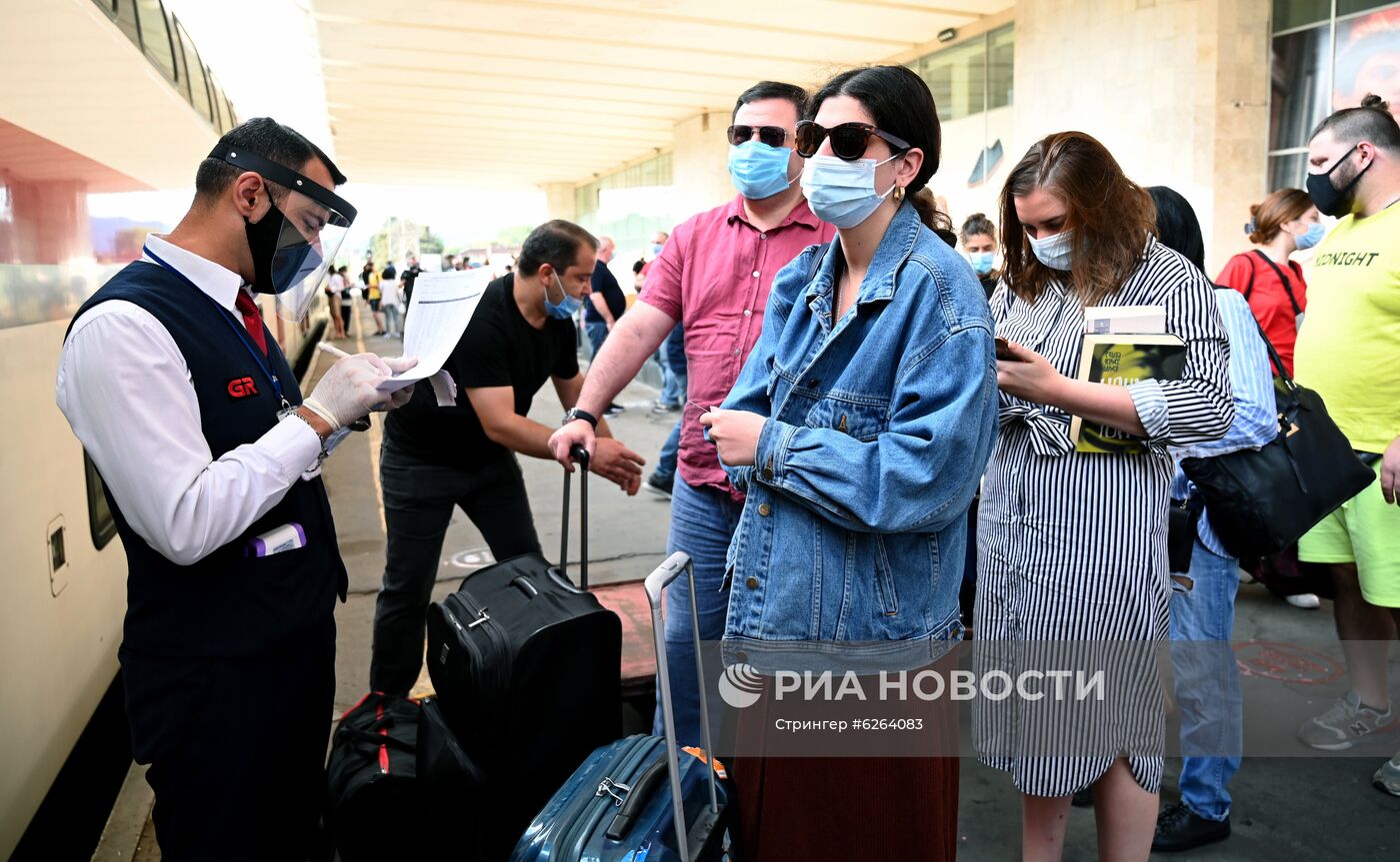 В Грузии возобновлено железнодорожное сообщение