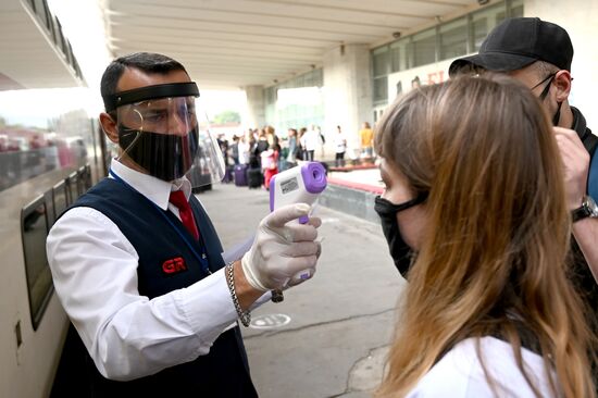 В Грузии возобновлено железнодорожное сообщение