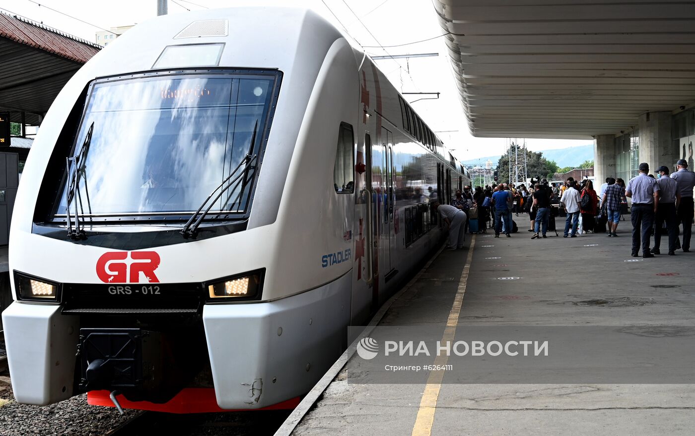 В Грузии возобновлено железнодорожное сообщение