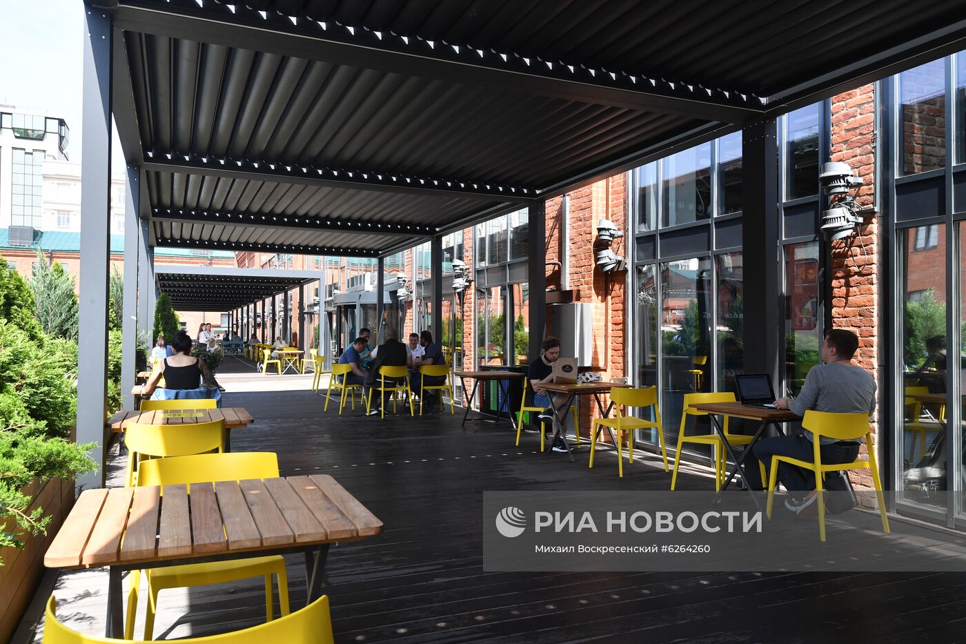 Открытие летних веранд в Москве