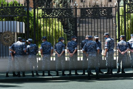 Рассмотрение дела лидера оппозиции Армении Г. Царукяна