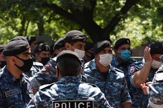 Рассмотрение дела лидера оппозиции Армении Г. Царукяна