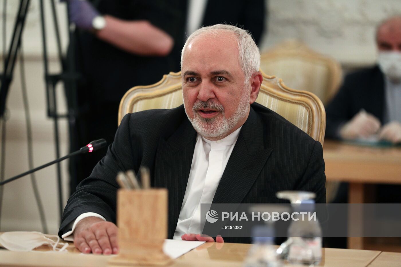 Встреча глав МИД РФ и Ирана С. Лаврова и Д. Зарифа