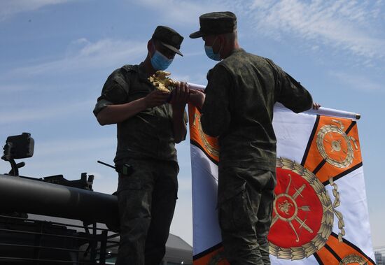 Подготовка военной техники к параду Победы в Москве 