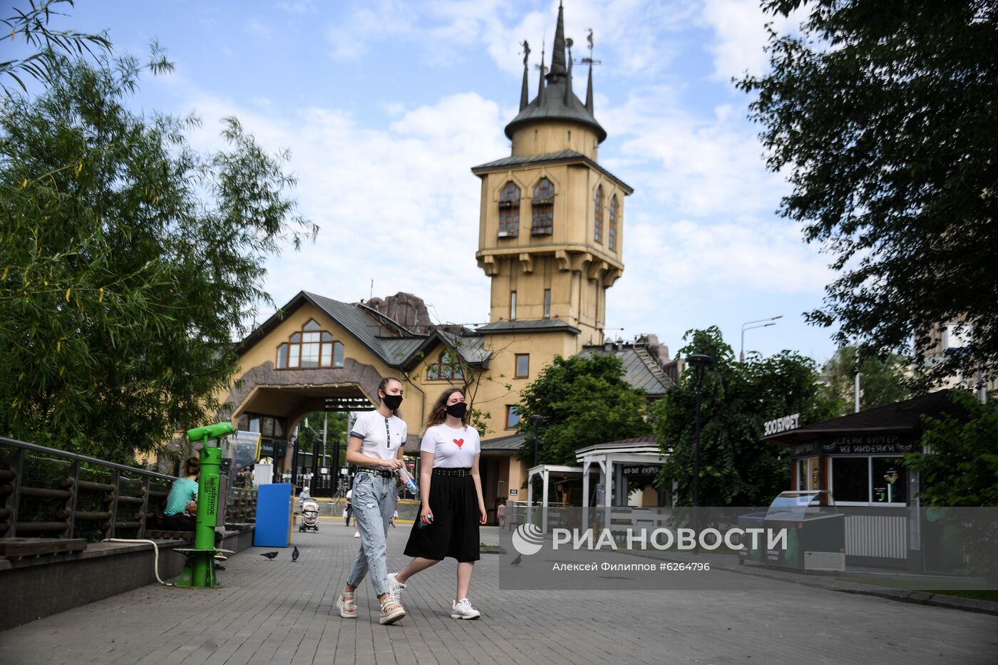 Московский зоопарк возобновил работу