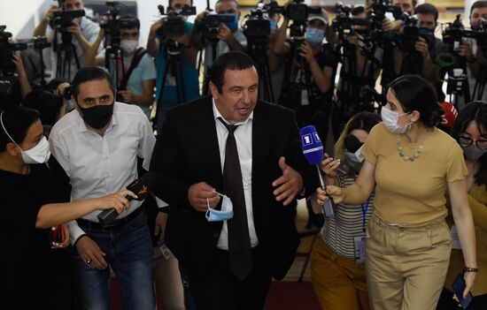 Рассмотрение дела лидера оппозиции Армении Г. Царукяна