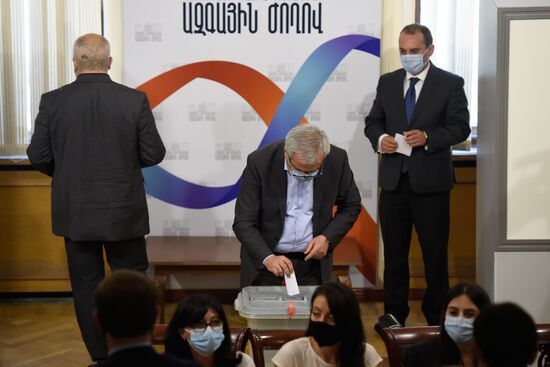 Рассмотрение дела лидера оппозиции Армении Г. Царукяна