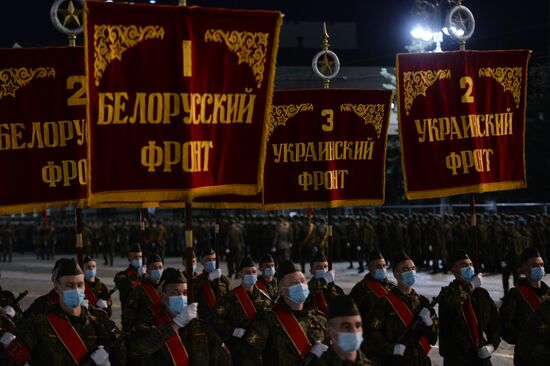 Ночная репетиция парада Победы в Екатеринбурге