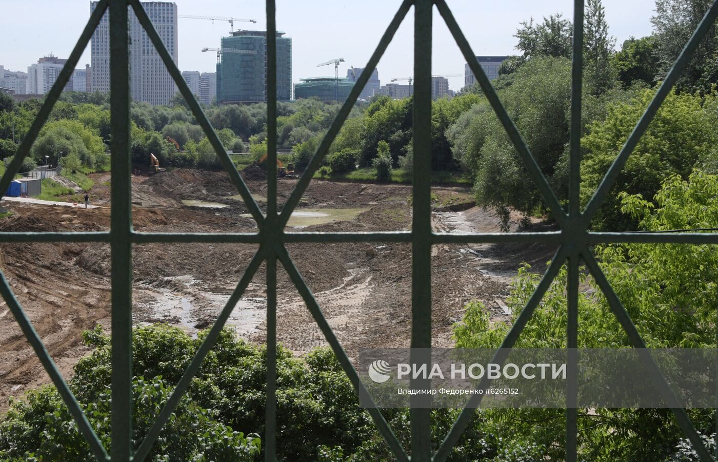 Капитальный ремонт парка "Удальцовские пруды" в Москве