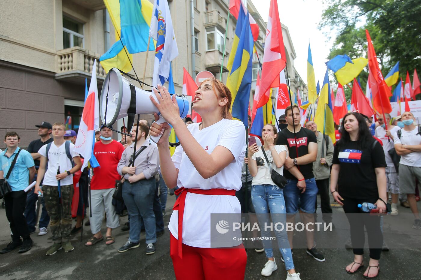 Акция с требованием отставки Зеленского в Киеве