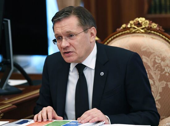 Президент РФ В. Путин провел встречу с главой Росатома А. Лихачевым