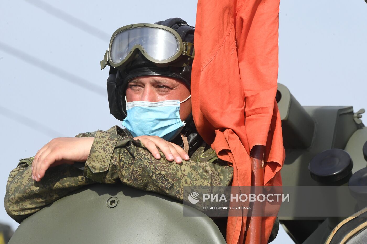 Ночная репетиция парада Победы в Москве 