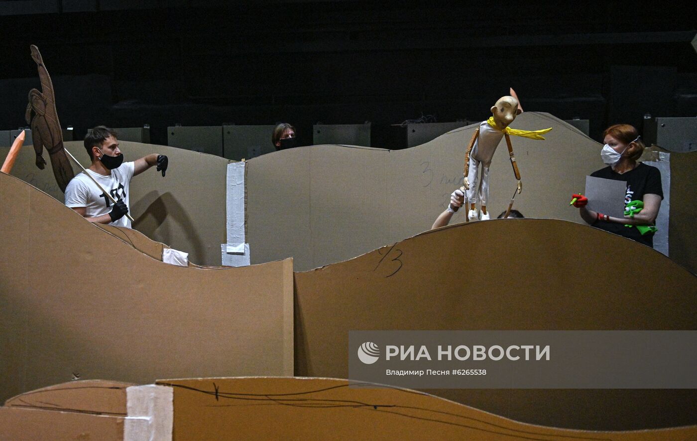 Репетиция в Театре кукол им. Образцова