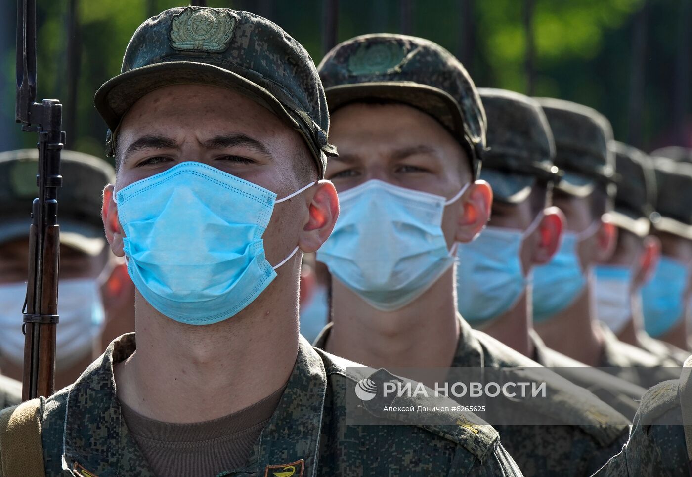 Репетиция парада Победы в городах России