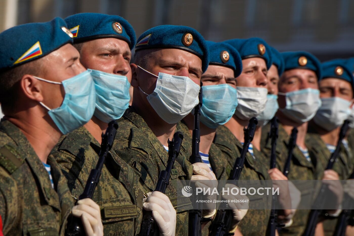 Репетиция парада Победы в городах России