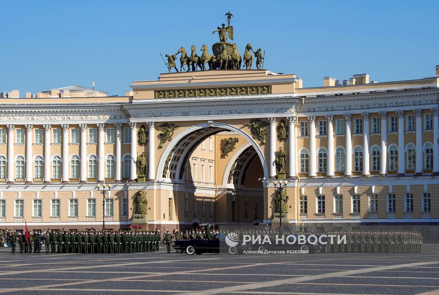 Репетиция парада Победы в городах России