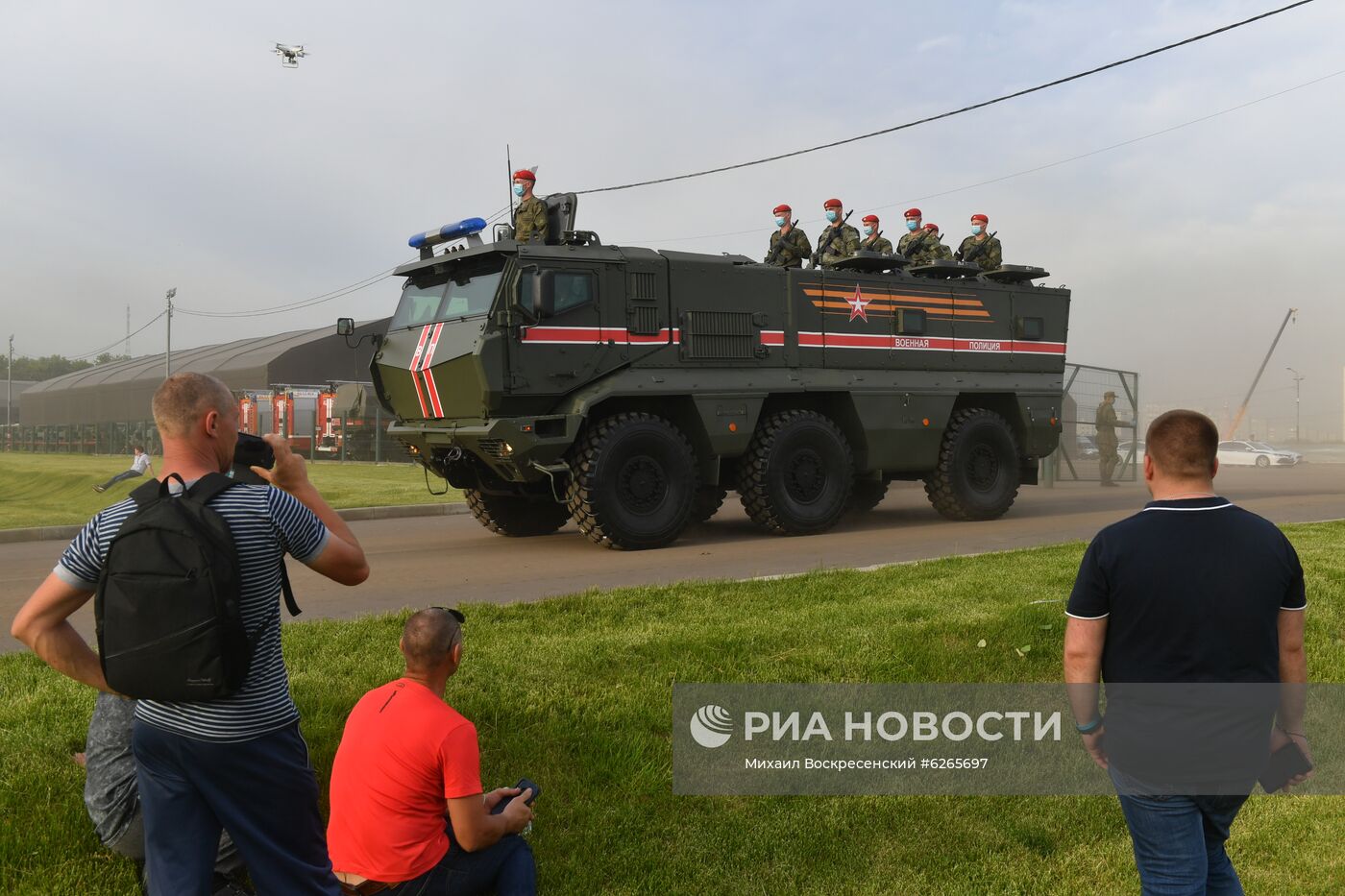 Ночная репетиция парада Победы в Москве