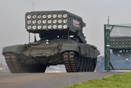 Ночная репетиция парада Победы в Москве