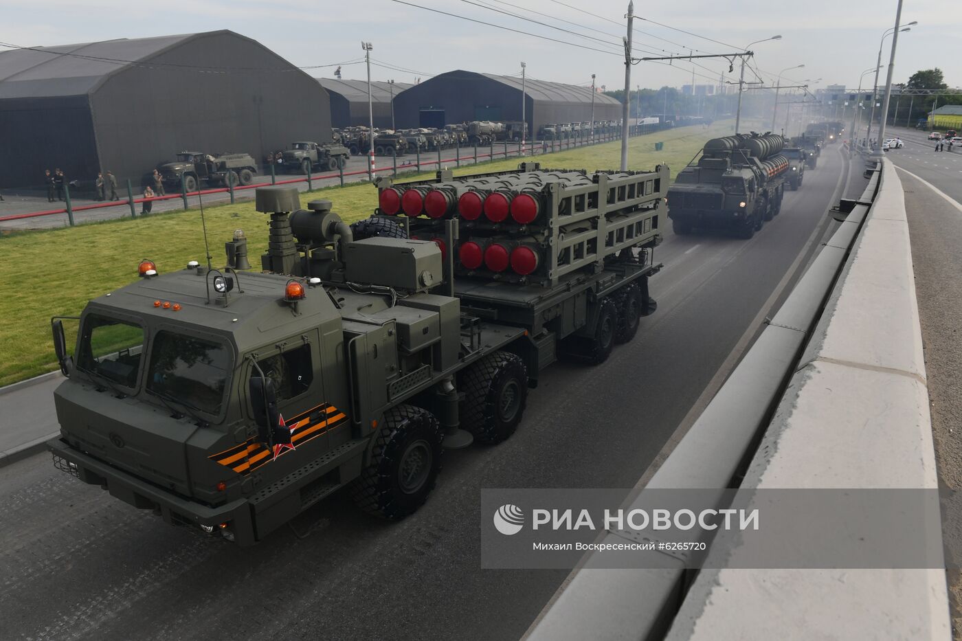 Ночная репетиция парада Победы в Москве