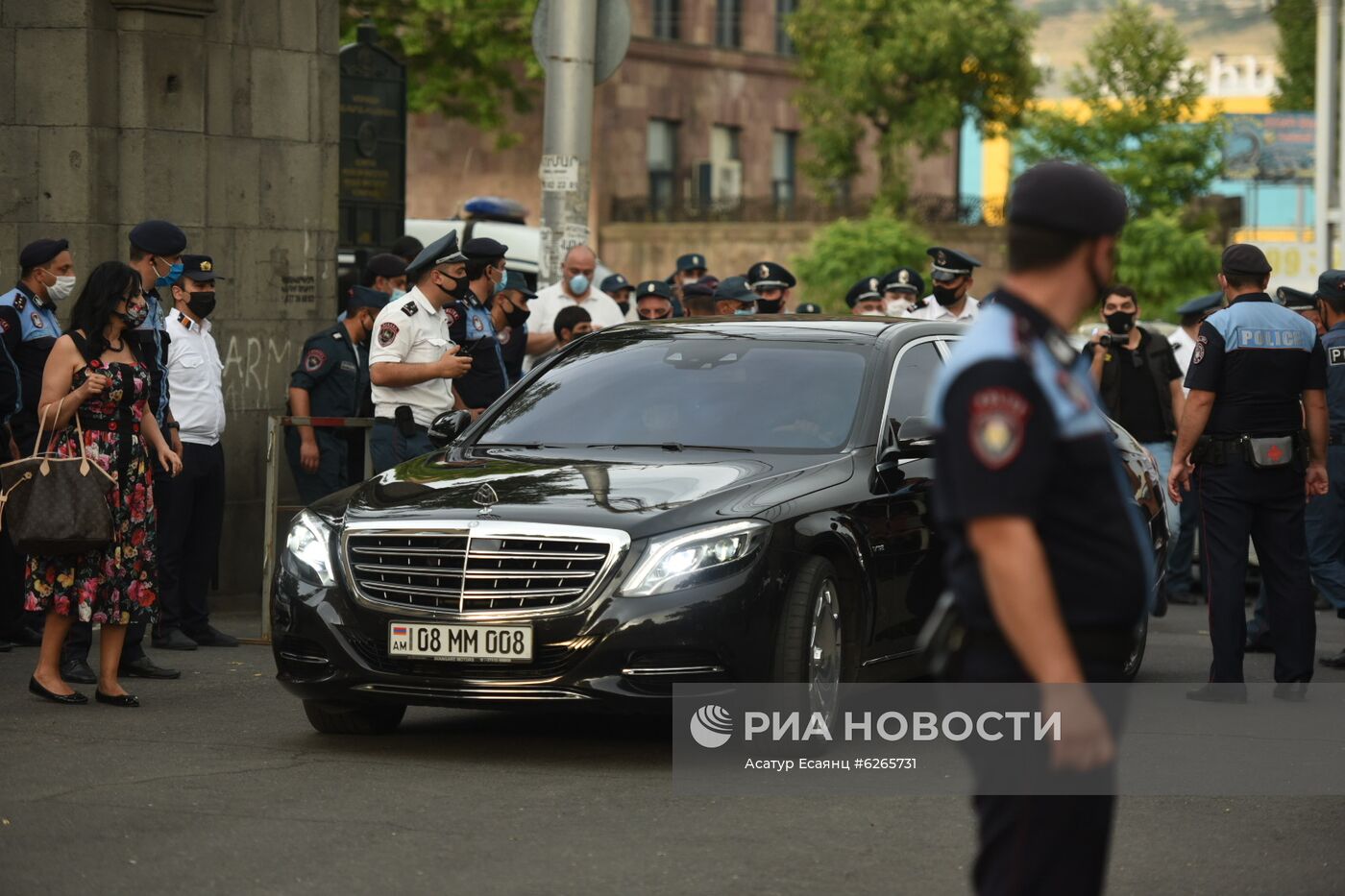 Суд по делу лидера оппозиции Армении Г. Царукяна