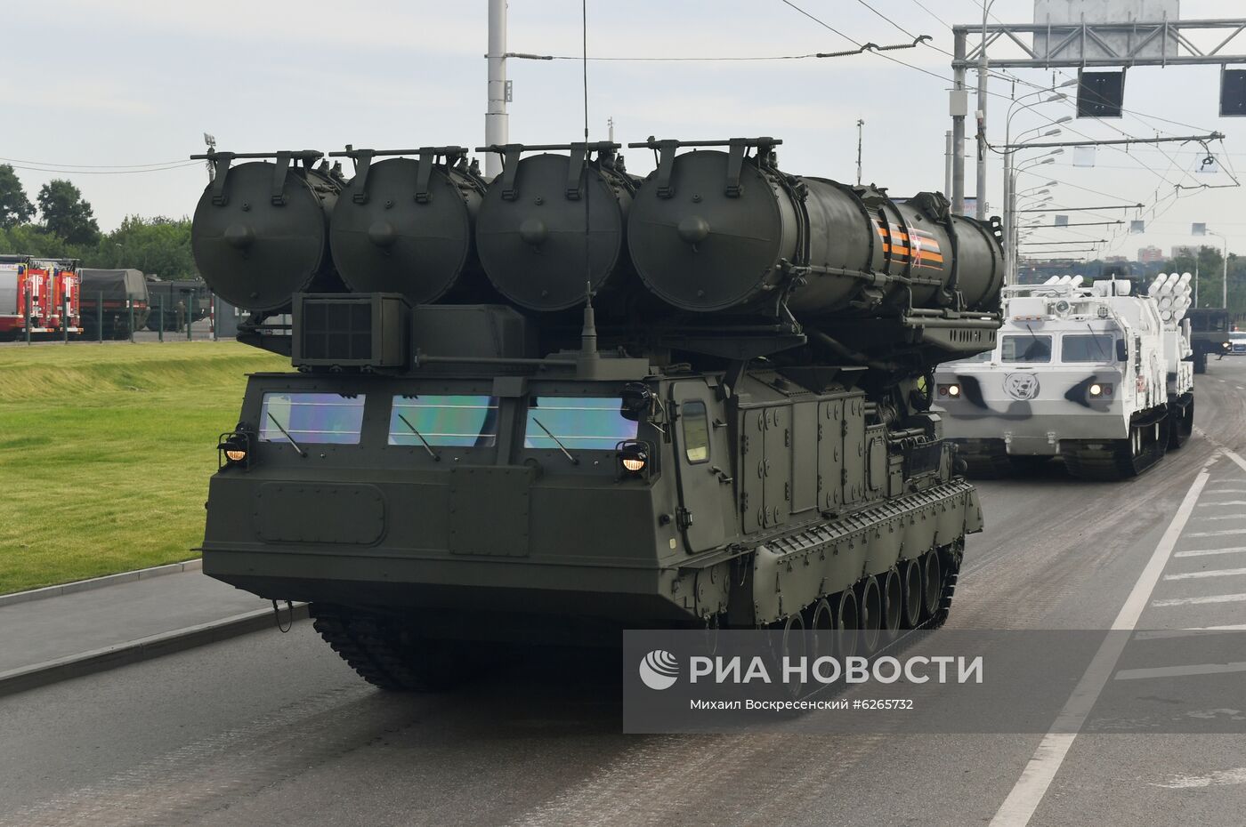 Ночная репетиция парада Победы в Москве