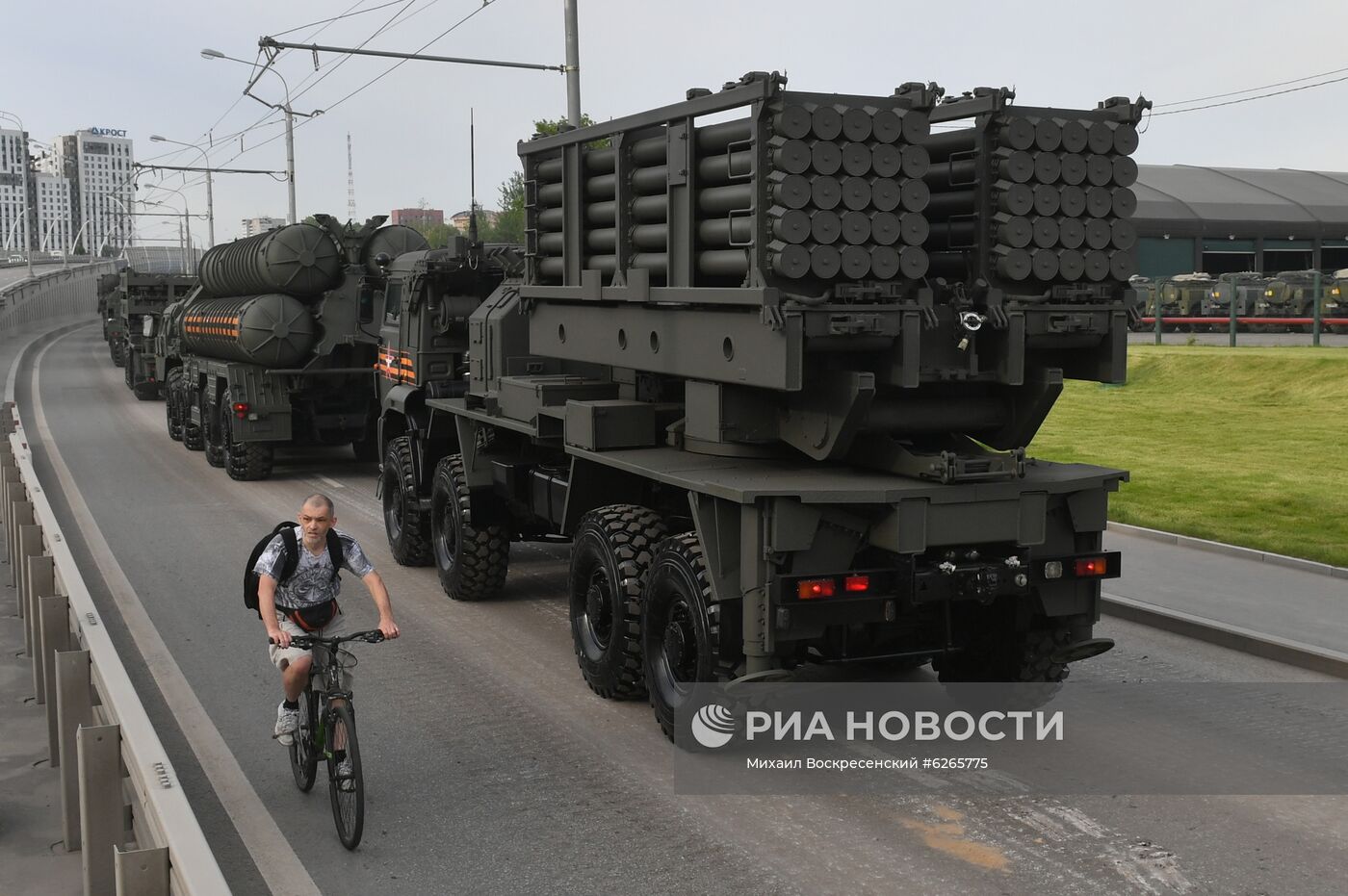 Ночная репетиция парада Победы в Москве