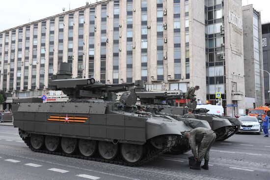 Ночная репетиция парада Победы в Москве 