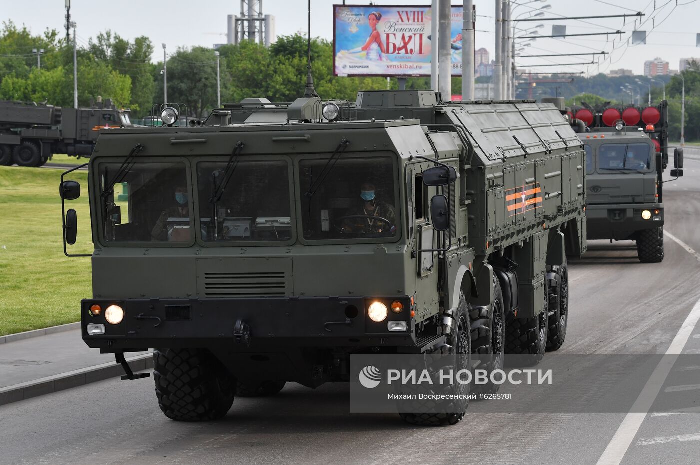 Ночная репетиция парада Победы в Москве