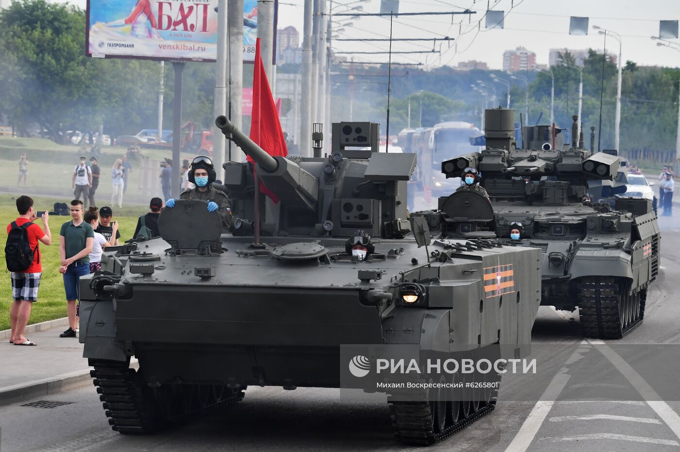 Ночная репетиция парада Победы в Москве