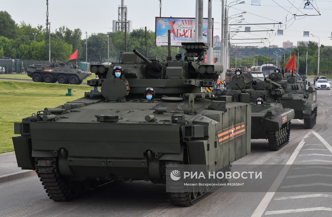 Ночная репетиция парада Победы в Москве