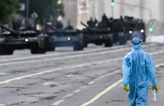 Ночная репетиция парада Победы в Москве 