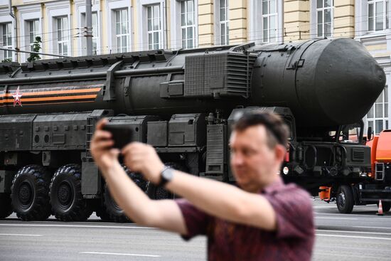 Ночная репетиция парада Победы в Москве