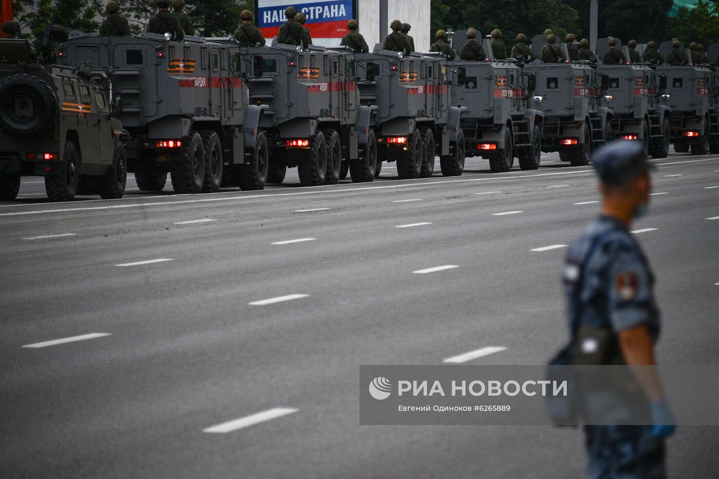 Ночная репетиция парада Победы в Москве