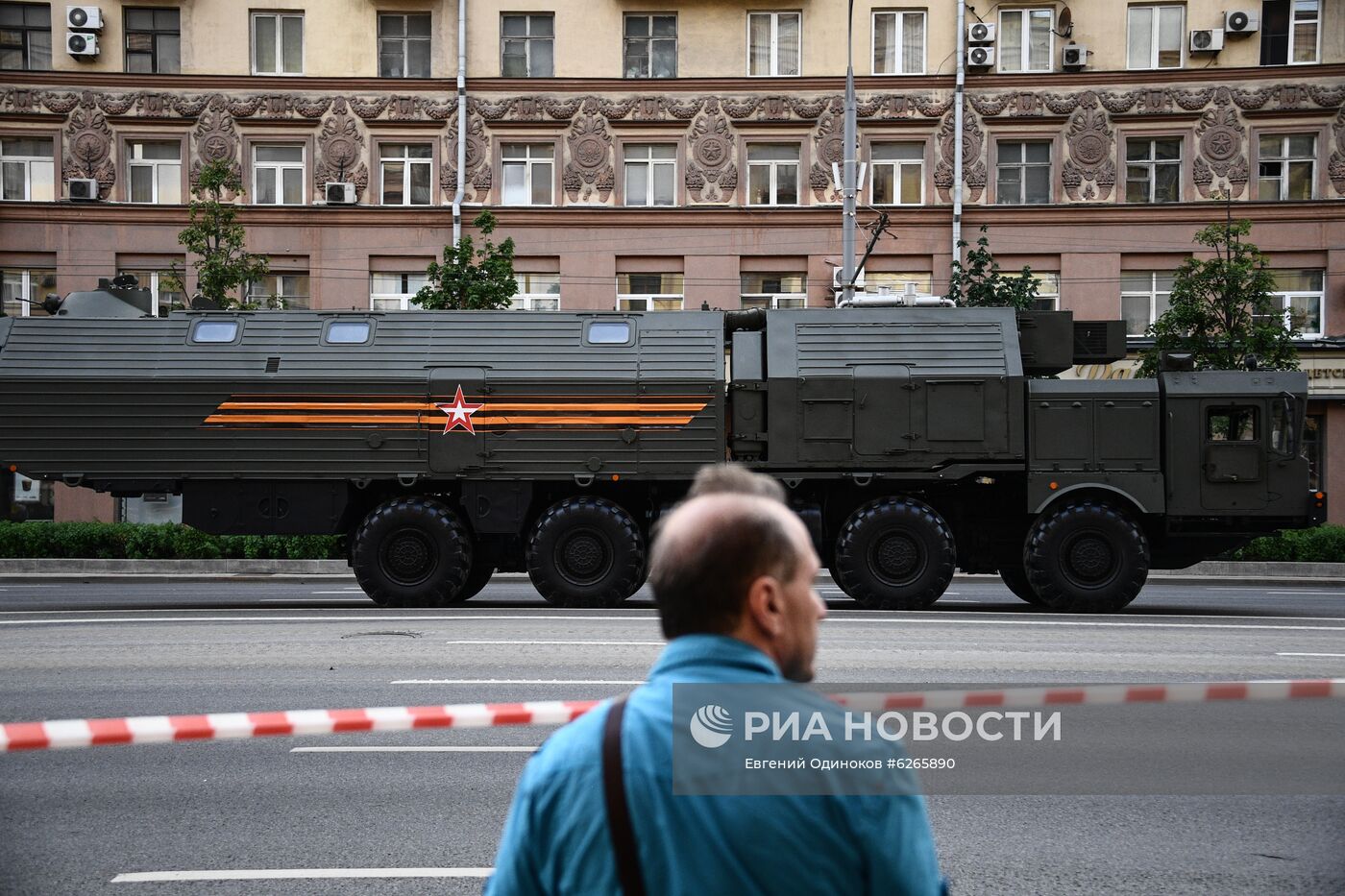 Ночная репетиция парада Победы в Москве