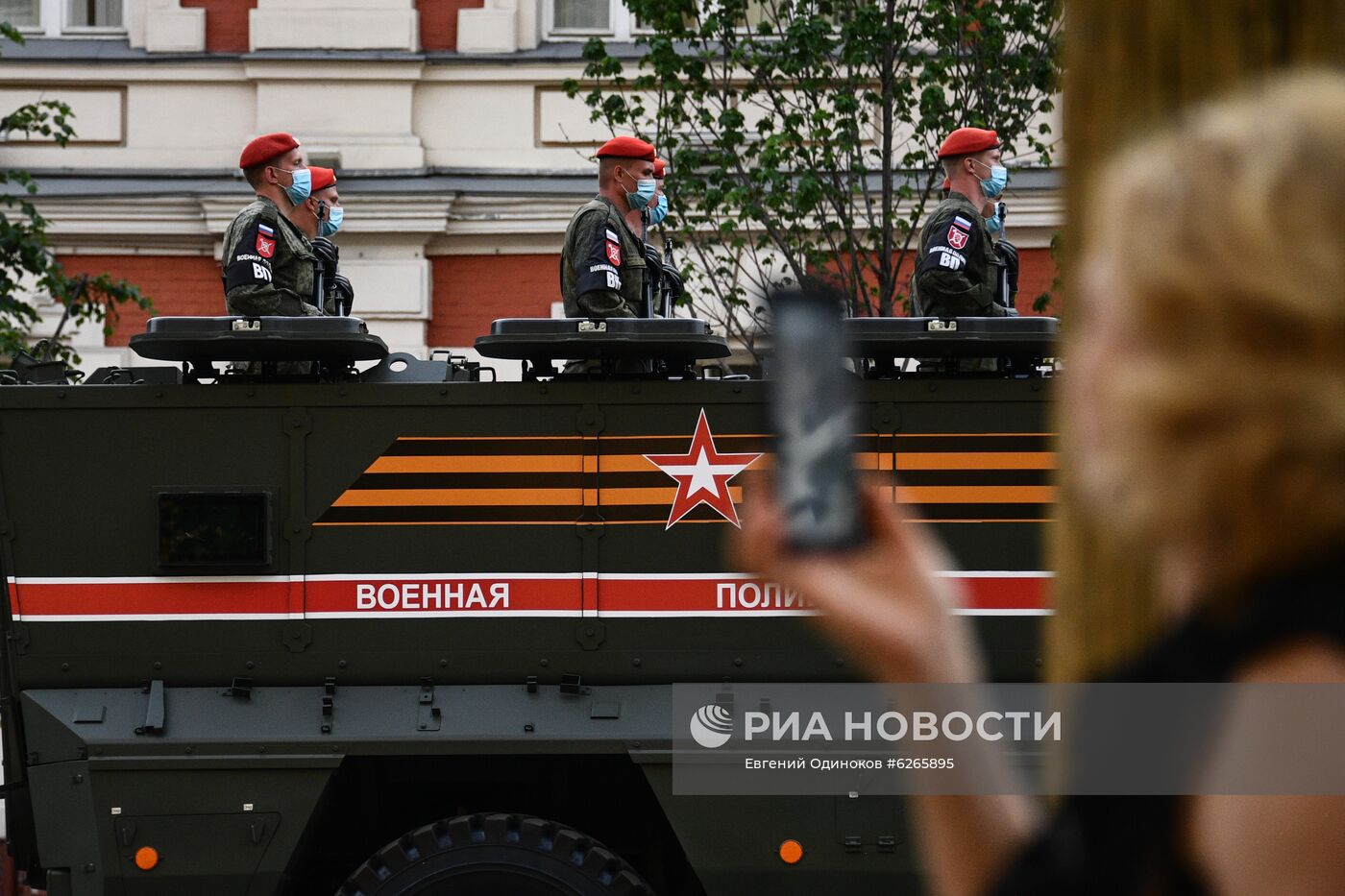 Ночная репетиция парада Победы в Москве