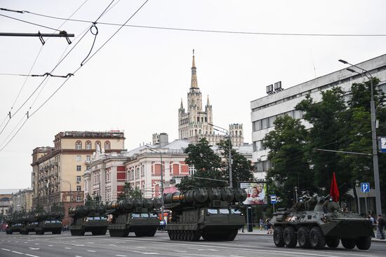 Ночная репетиция парада Победы в Москве