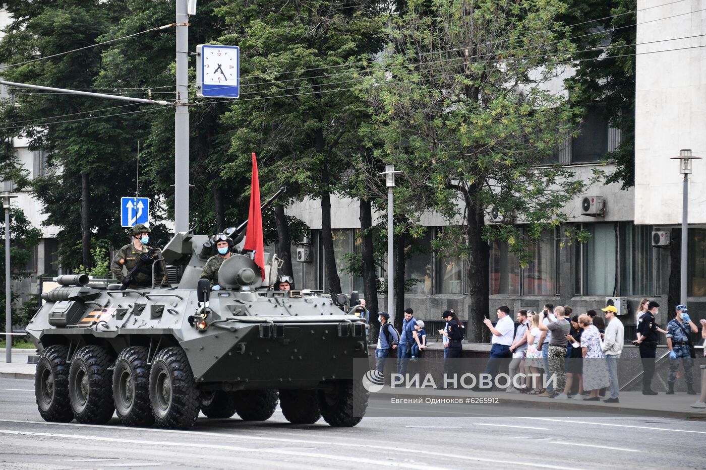 Ночная репетиция парада Победы в Москве