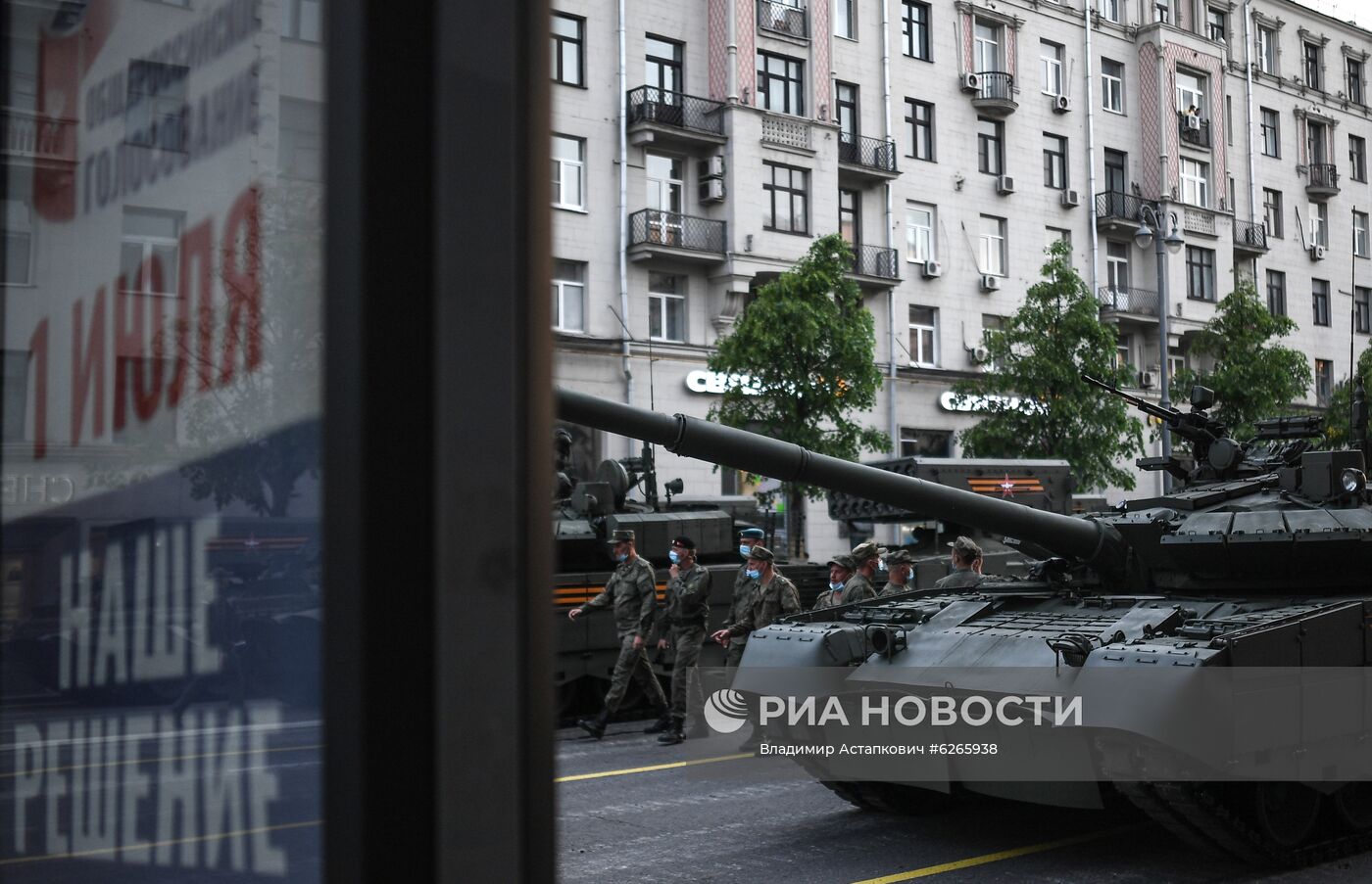Ночная репетиция парада Победы в Москве