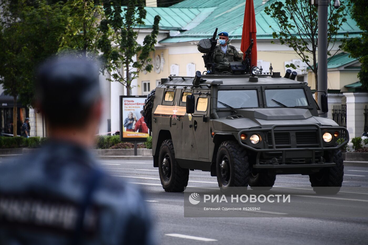 Ночная репетиция парада Победы в Москве