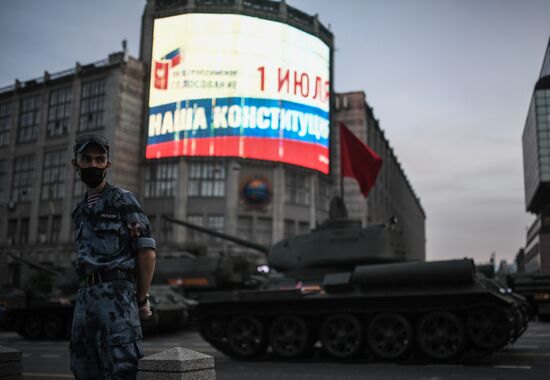 Ночная репетиция парада Победы в Москве 