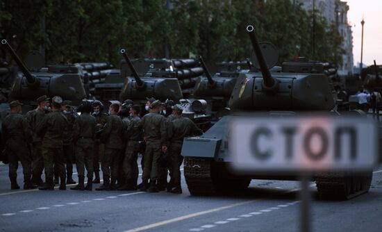 Ночная репетиция парада Победы в Москве 