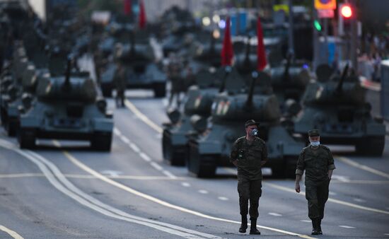 Ночная репетиция парада Победы в Москве 