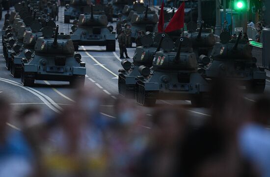 Ночная репетиция парада Победы в Москве 