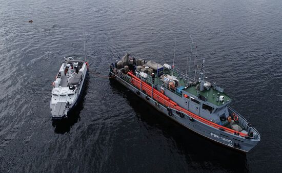 Учения поисково-спасательных сил Северного флота в Баренцевом море