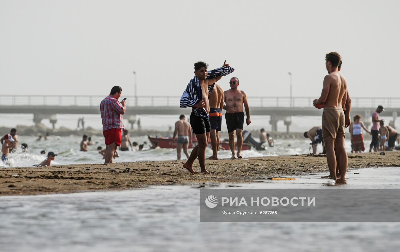 Открытие пляжного сезона в Баку