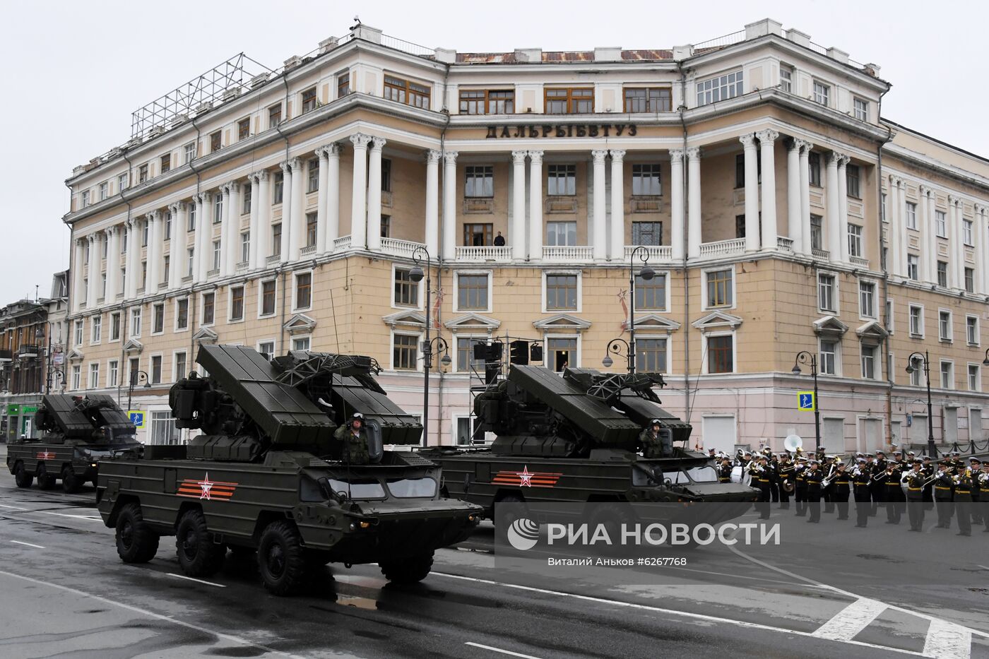 Генеральная репетиция парада Победы в городах России