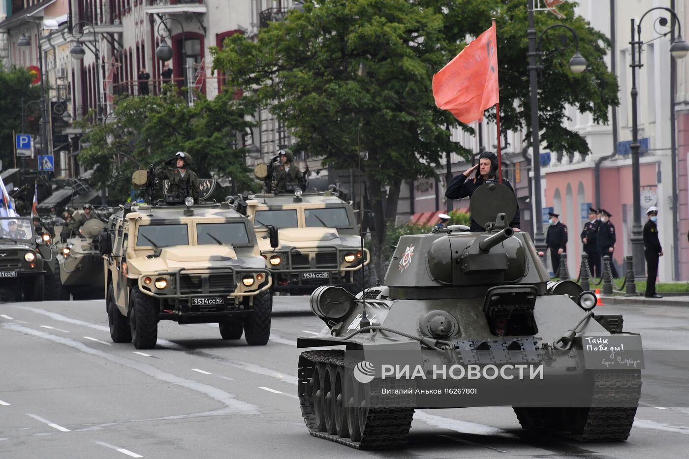 Генеральная репетиция парада Победы в городах России